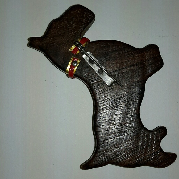 VINTAGE HANDCARVED SCOTTIE DOG PIN - Picture 2 of 2